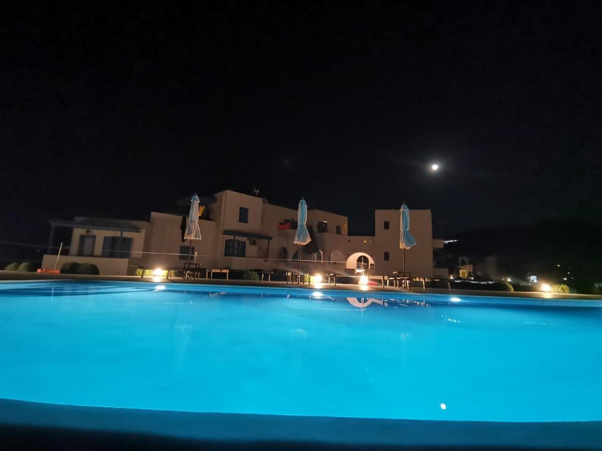 Pláka Amodari Studios On The Beach المظهر الخارجي الصورة